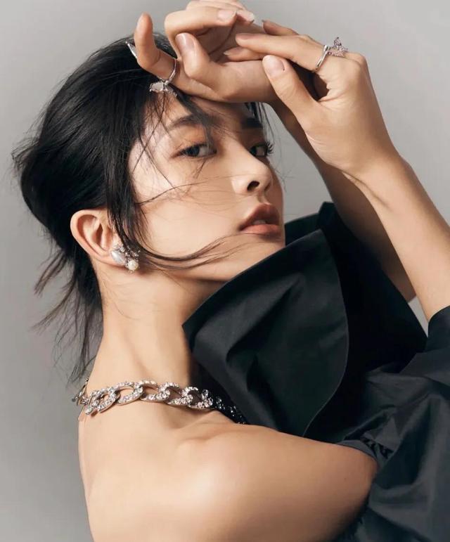 杏彩体育，闪钻首饰 点亮你的美 